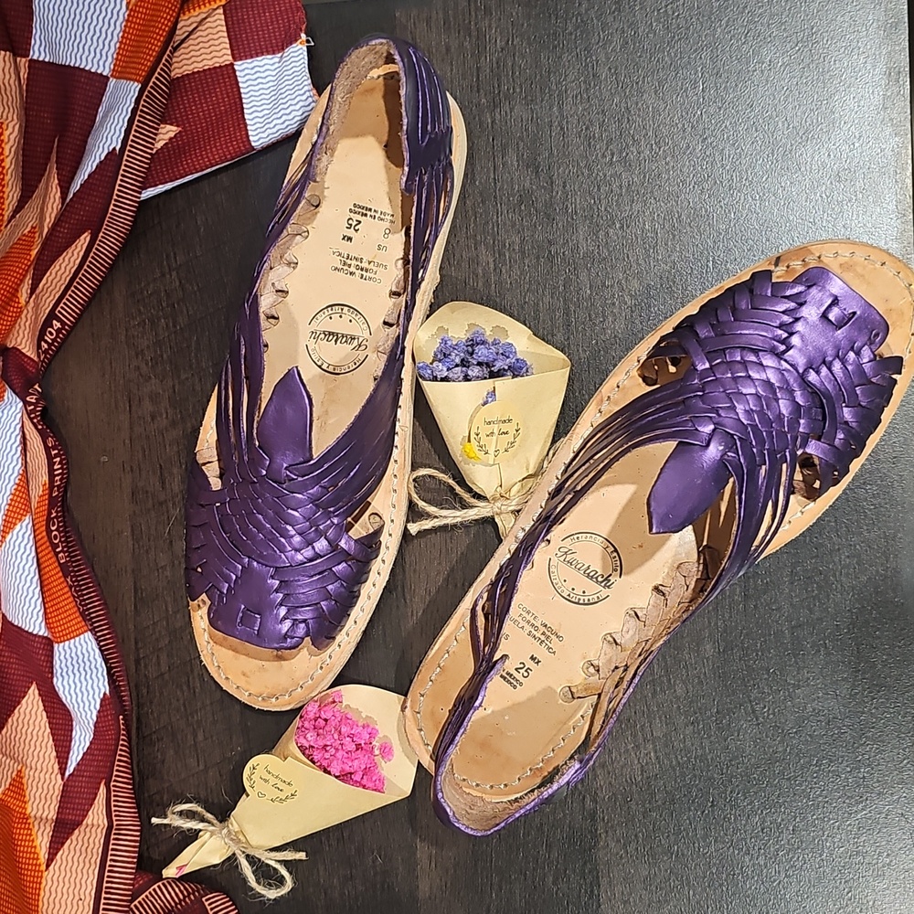 Purple Leather Ladies Shoes Size 8 New, Has'nt Been Worn - Picture 4 of 8